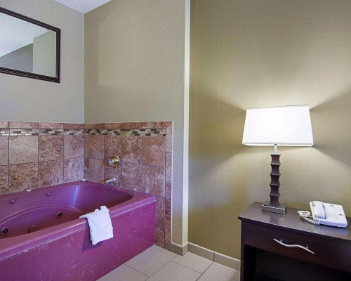 Quality Inn & Suites Little Rock West image 12