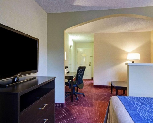 Quality Inn & Suites Little Rock West image 21